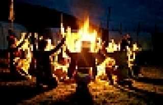 Hendek Halk Oyunları ekiplerinden müthiş gösteri...