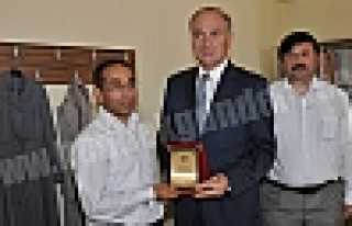 HENDEK İMAM-HATİP ORTAOKULU KALİTESİNİ TESCİLLEDİ