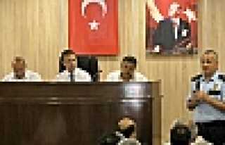 HENDEK KAYMAKAMLIĞI MUHTARLARLA TOPLANTI YAPTI