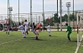 HENDEK MYO ÇEYREK FİNALDE