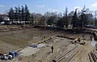 HENDEK PARK TEMEL ATMAYA HAZIRLANIYOR(ATATÜRK PARKI)