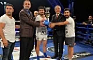 Hendek Semaları Marşlarla İnledi