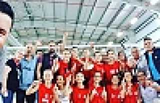 HENDEK SPOR VOLEYBOL TAKIMI TARİH YAZMAYA DEVAM EDİYOR