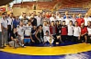 HENDEK’İN ASLANLARI