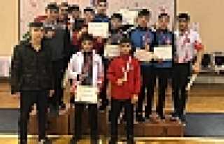 Hendekli Güreşçiler Bursa’da Coştu