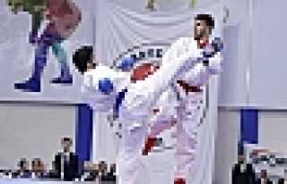 HENDEKLİ KARATECİLER BÜYÜKLER BALKAN ŞAMPİYONASI’NDA