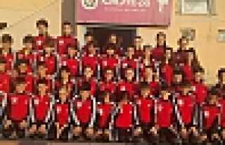 HENDEK'Lİ KARATECİLERDEN MANİSA'YA ÇIKARMA