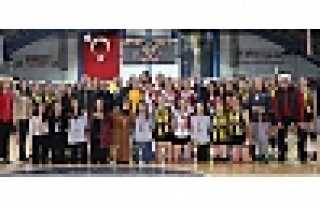 HENDEK’Lİ SULTANLAR ŞAMPİYON