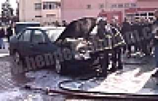 HENDEK’TE ARAÇ YANGINI UCUZ ATLATILDI