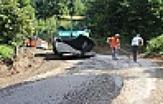 Hendek’te İki Mahalleye Asfalt