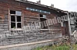 HENDEK’TE KADERİNE TERK EDİLEN OKULLAR