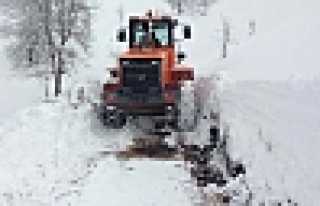 HENDEK’TE KAPALI MAHALLE YOLU YOK