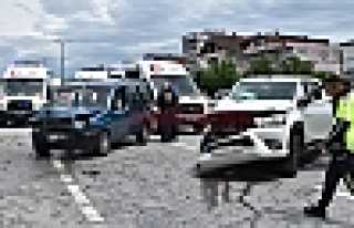 Hendek’te Kaza 6 Yaralı