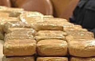 HENDEK’TE TAVUK ÇİFTLİĞİNDE BİR TON EROİN...