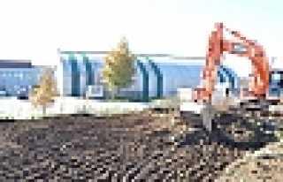 HENDEK’TE YOLLAR AÇILIYOR