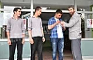 HİMDER BAŞARIYI YAPTIĞI TÖRENDE ÖDÜLLENDİRDİ