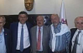 HÜSEYİN  AVNİ ŞAHİN HENDEK'TE 