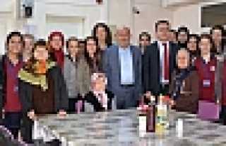 HUZUREVİNDE AŞURE GÜNÜ