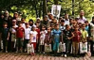 İHH ÇOCUKLARIN YÜZÜNÜ GÜLDÜRDÜ