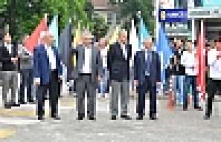 İNCİ'DEN GÖVDE GÖSTERİSİ