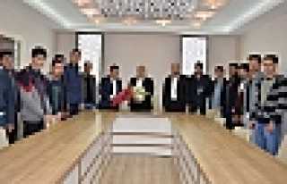  İNCİ’YE TATLI SÜRPRİZ