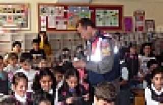 JANDARMADAN TRAFİK SEMİNERİ 