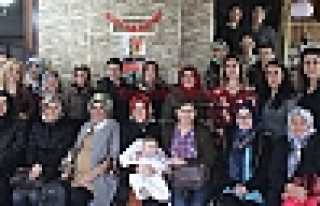 KADIN SAĞLIKÇILAR HENDEK’TE YEMEKTE BULUŞTU