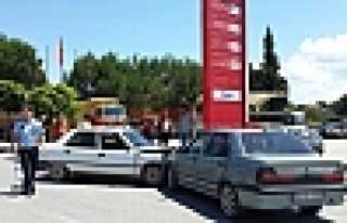 KAFA KAFAYA ÇARPIŞTILAR