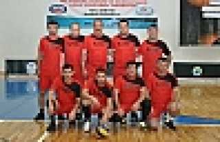 KAMYONCULAR’DAN VOLEYBOL DERSİ