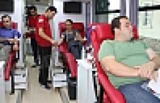 KAN BAĞIŞI KAMPANYASINA YOĞUN İLGİ