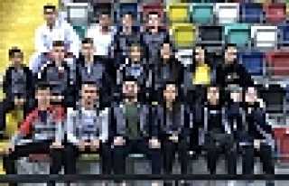 Karatecilerden 4 Madalya