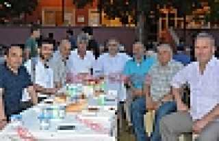 KARATOPRAK MAHALLESİ İFTARDA BULUŞTU