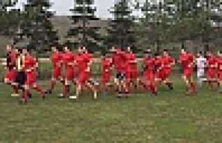 KAZIMİYESPOR SAHAYA İNDİ