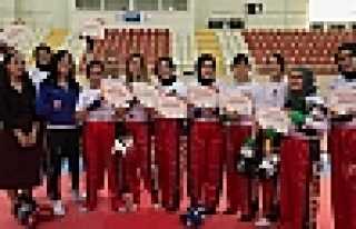 Kick Boks'cularda Terfi Sevinci
