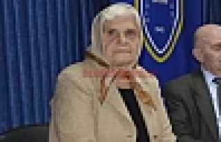 Konuşmacı Emil Fenalaşarak Yere Yığıldı