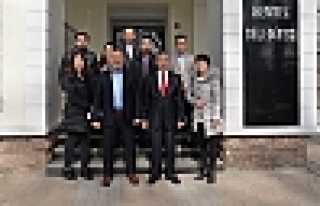 KUAFÖRLERDEN ZİYARET