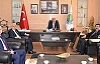 KUNTOĞLU’NDAN PÜSKÜLLÜ’YE ZİYARET