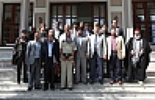 LİBYALILAR HİZMETLERİ GEZDİ