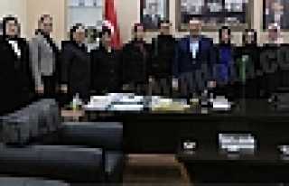 MHP'Lİ KADINLAR PÜSKÜLLÜ'YÜ ZİYARET ETTİ