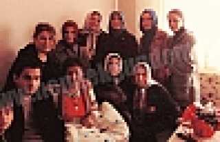 MHP'Lİ KADINLARDAN ŞEHİT AİLELERİNE ZİYARET