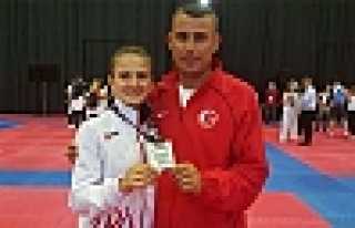 MİLLİ KARATECİ BÜŞRA TOSUN DUBAİ’DE