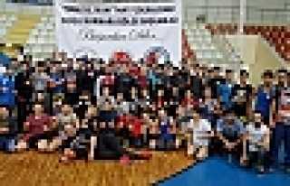 MUAY THAİ KAMPI SONA ERDİ