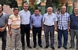 Muhtardan Aşure İkramı