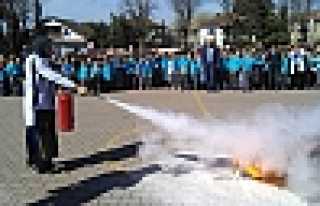 MUSTAFA ASIM İLKOKULUNDA YANGIN TATBİKATI