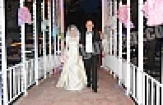 NERMİN & YAVUZ BİR ÖMÜR HAYATA YELKEN AÇTILAR