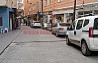 O SOKAKLAR TRAFİĞE KAPATILMAYI BEKLİYOR