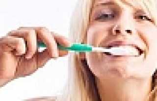 OBEZİTEYE KARŞI DİŞLERİNİZİ FIRÇALAYIN