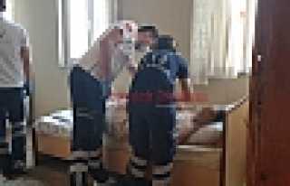 Odasında Ölü Bulundu