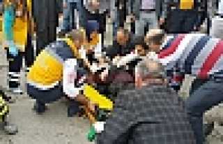 ÖĞRENCİ SERVİSİNİN ÇARPTIĞI YAYA YARALANDI