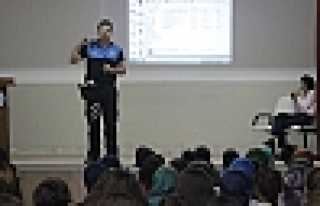 ÖĞRENCİLER GÖZ YAŞLARINA HAKİM OLAMADI